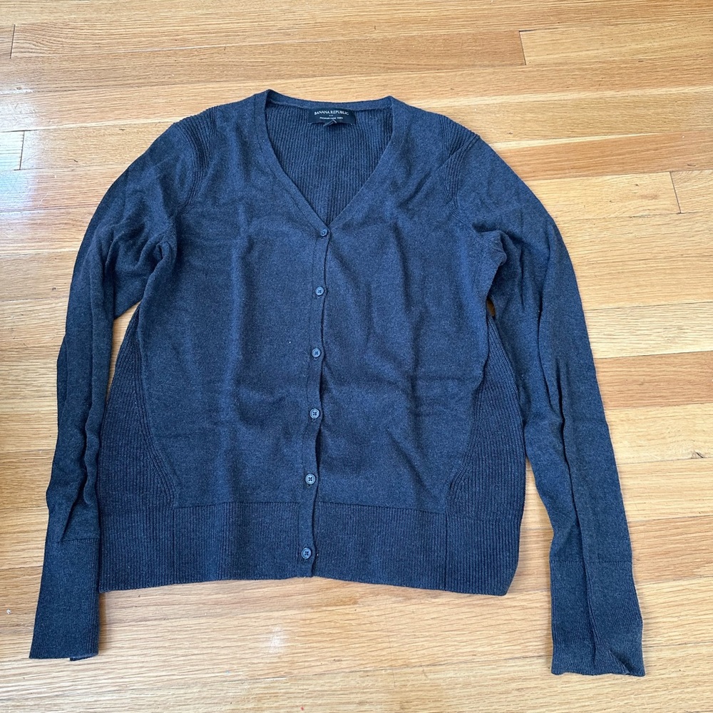 Banana republic navy blue sweater